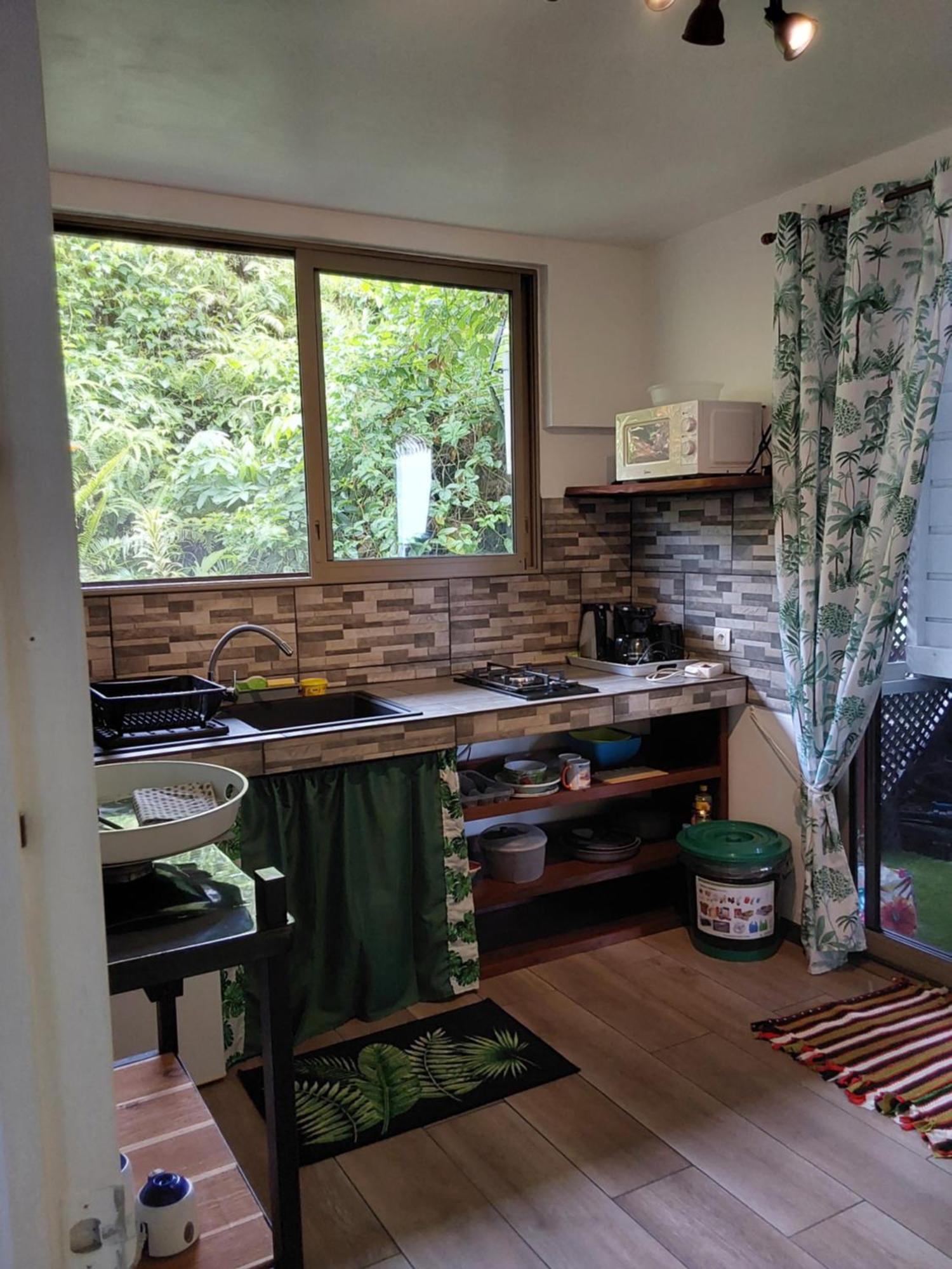 ウツロア Fare Mahi Mahi Bed & Breakfast エクステリア 写真